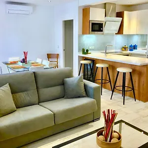 Moderno Apartamento, Calidad Premium, Reformado Integralmente Garrucha